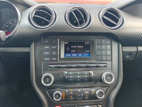 2016 Ford Mustang V6