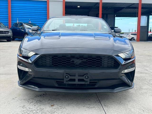 2018 FORD Mustang Convertible - $15,997