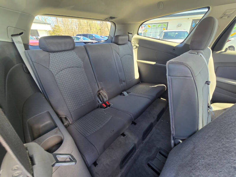 2012 Chevrolet Traverse LS