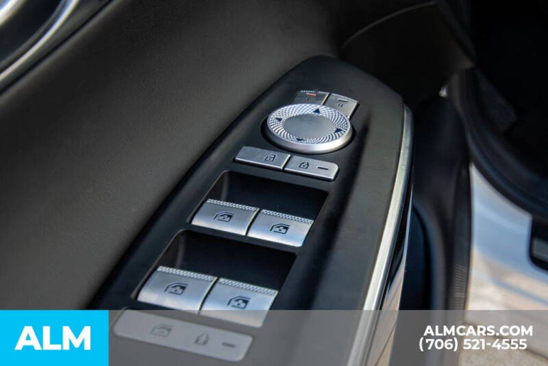 2025 Genesis GV70 2.5T Standard