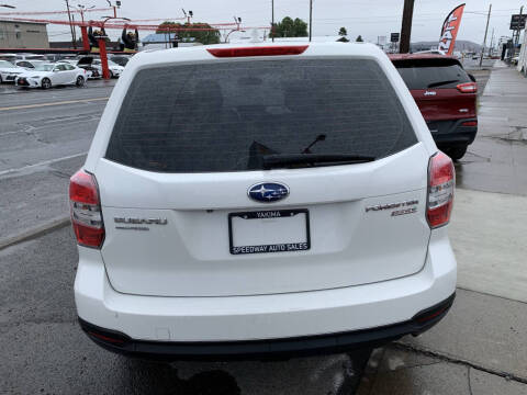 2016 Subaru Forester 2.5i