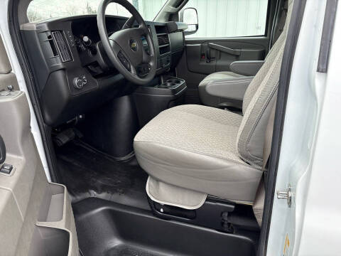 2023 Chevrolet Express LS 3500