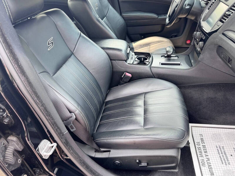 2013 Chrysler 300 S