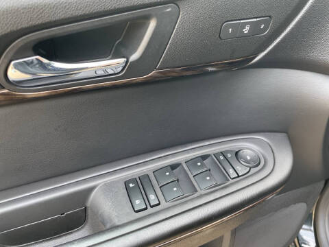 2013 GMC Acadia Denali