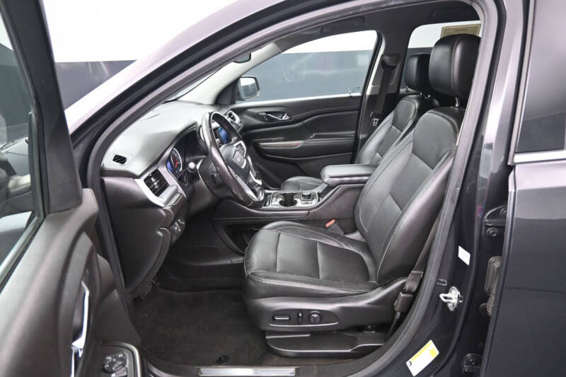 2020 GMC Acadia SLT