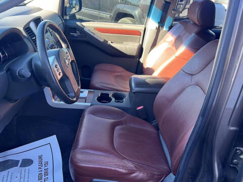 2008 Nissan Pathfinder LE