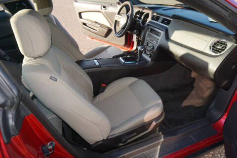 2012 Ford Mustang V6