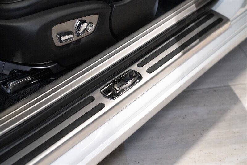 2020 Rolls-Royce Black Badge Dawn
