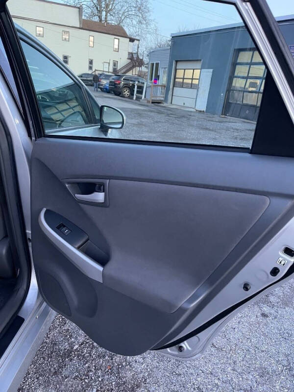 2011 Toyota Prius Two