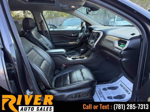 2017 GMC Acadia Denali