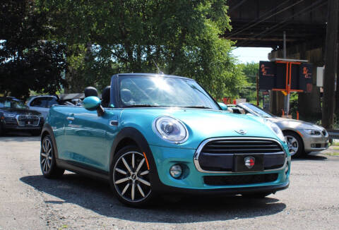 2016 MINI Convertible for sale at Cutuly Auto Sales in Pittsburgh PA