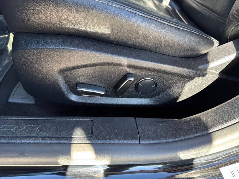 2017 Ford Fusion Energi SE Luxury