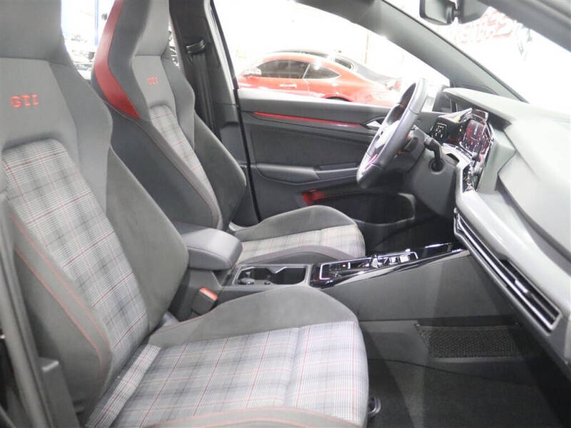 2024 Volkswagen Golf GTI S