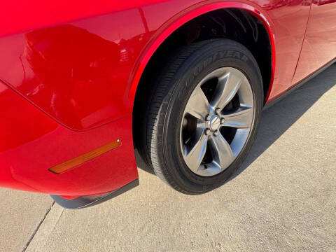 2016 Dodge Challenger SXT