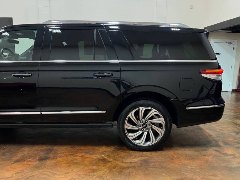 2022 Lincoln Navigator L Reserve