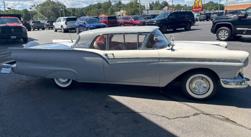 1957 Ford Fairlane 500