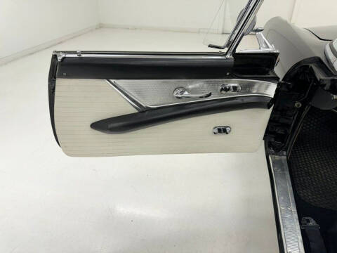 1956 Ford Thunderbird