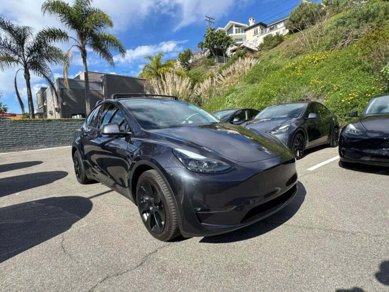 2023 Tesla Model Y Long Range