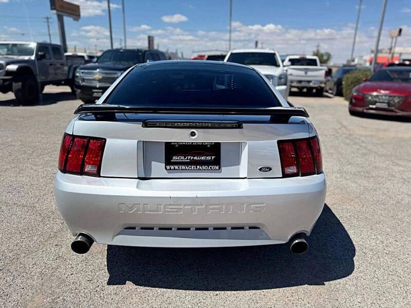 2002 Ford Mustang GT Deluxe