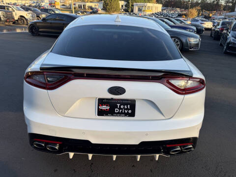 2018 Kia Stinger GT1