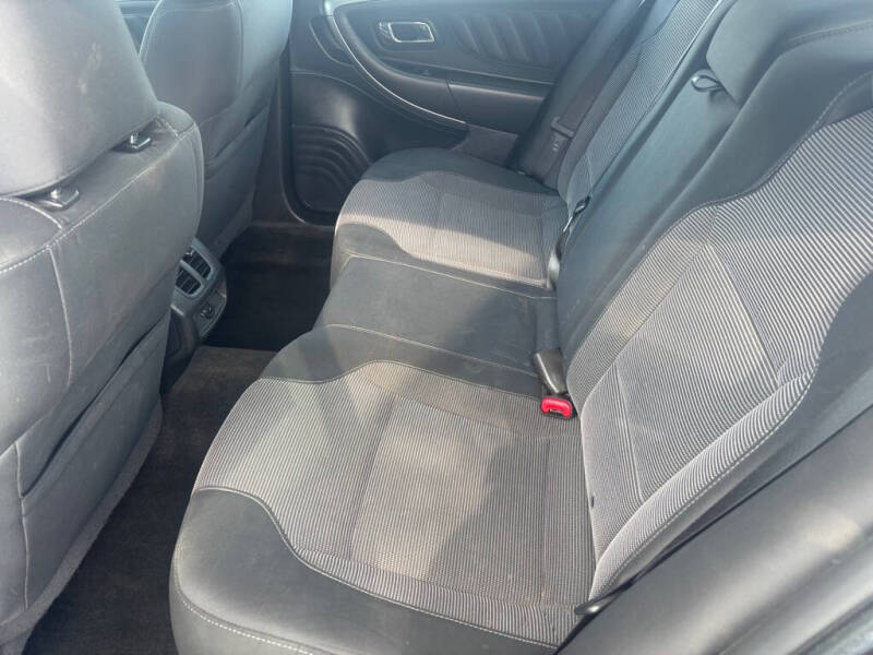 2015 Ford Taurus SEL