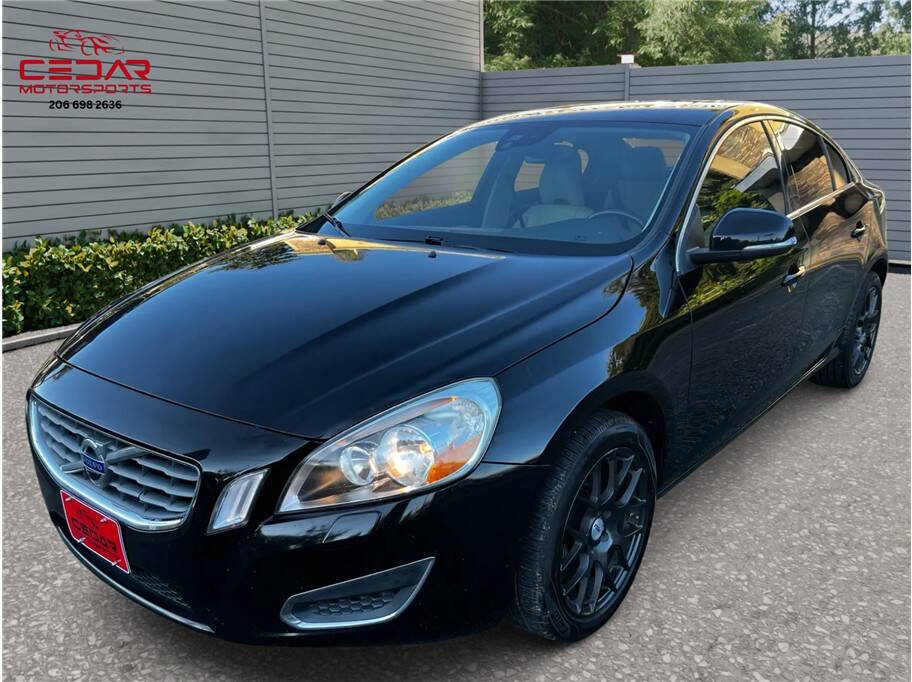 Black 2012 Volvo S60 T5 T5 4dr Sedan 1