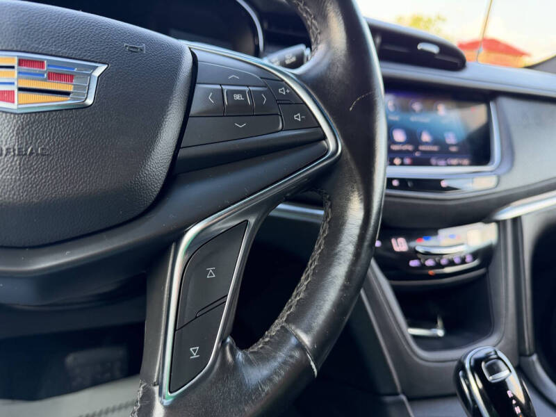 2020 Cadillac XT5 Luxury