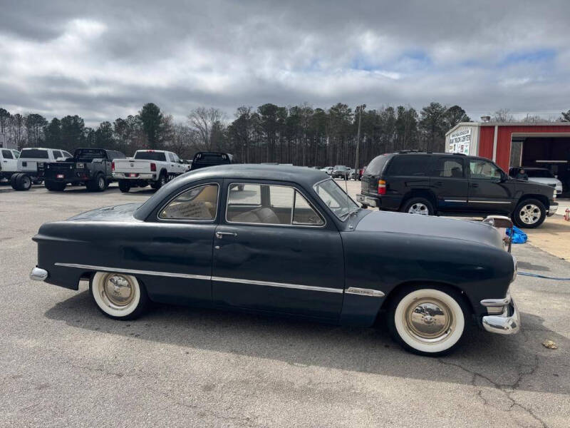 1950 Ford 2 DR Club Coupe