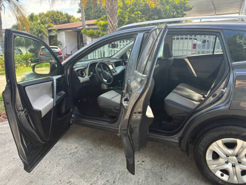 2014 Toyota RAV4 LE