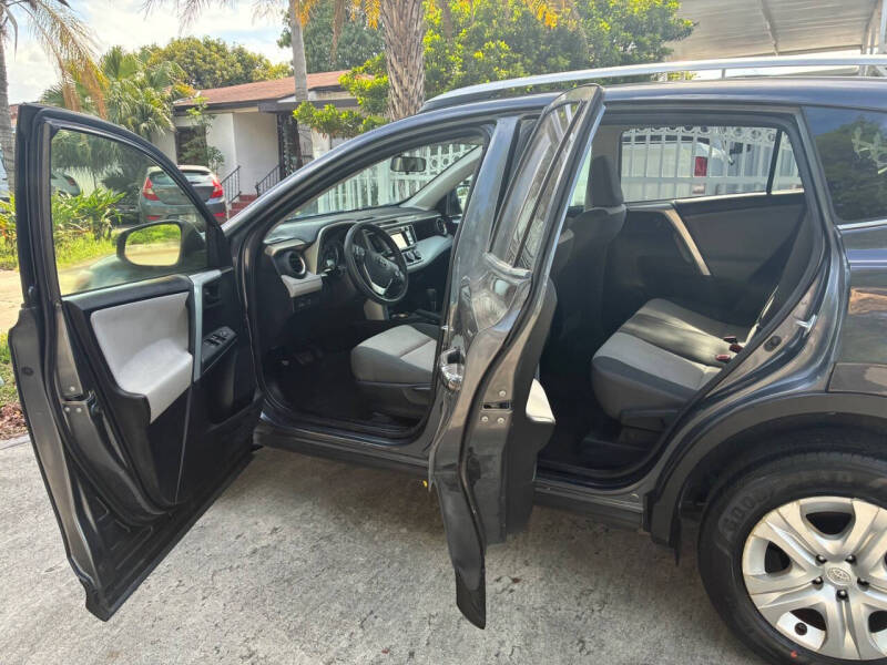 2014 Toyota RAV4 LE