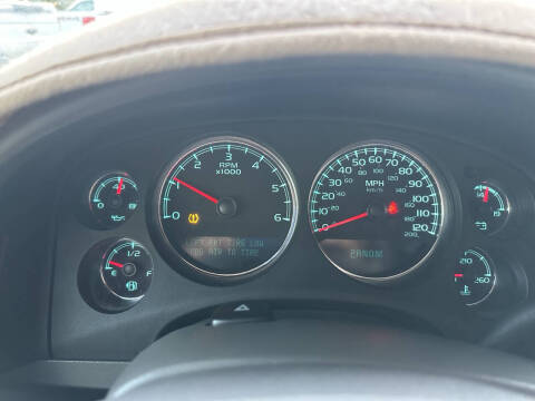 2014 Chevrolet Suburban LT