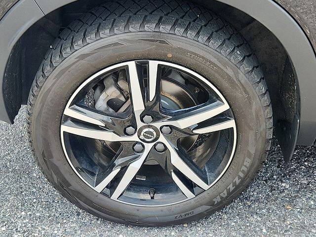 2024 Volvo XC40