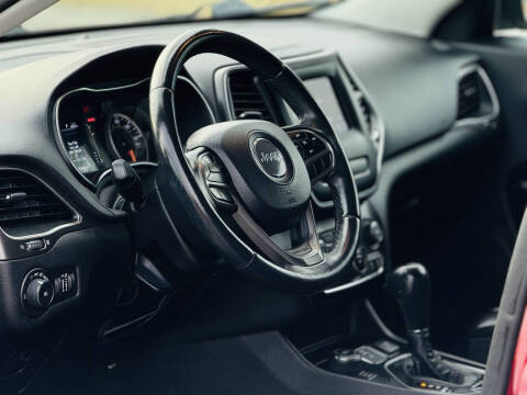 2019 Jeep Cherokee Latitude Plus