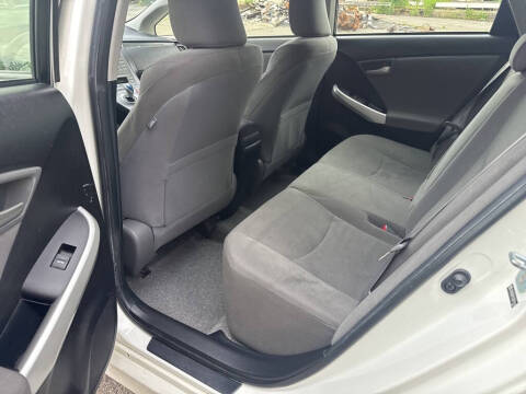 2012 Toyota Prius Plug-in Hybrid