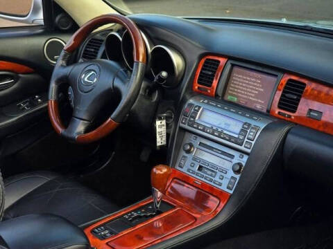 2004 Lexus SC 430