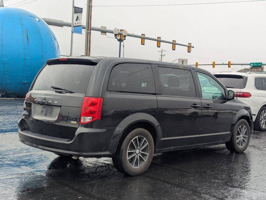 2018 Dodge Grand Caravan for sale at Axio Auto Boise in Boise, ID