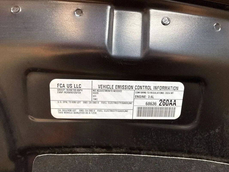 2024 Chrysler Pacifica Plug-In Hybrid Select