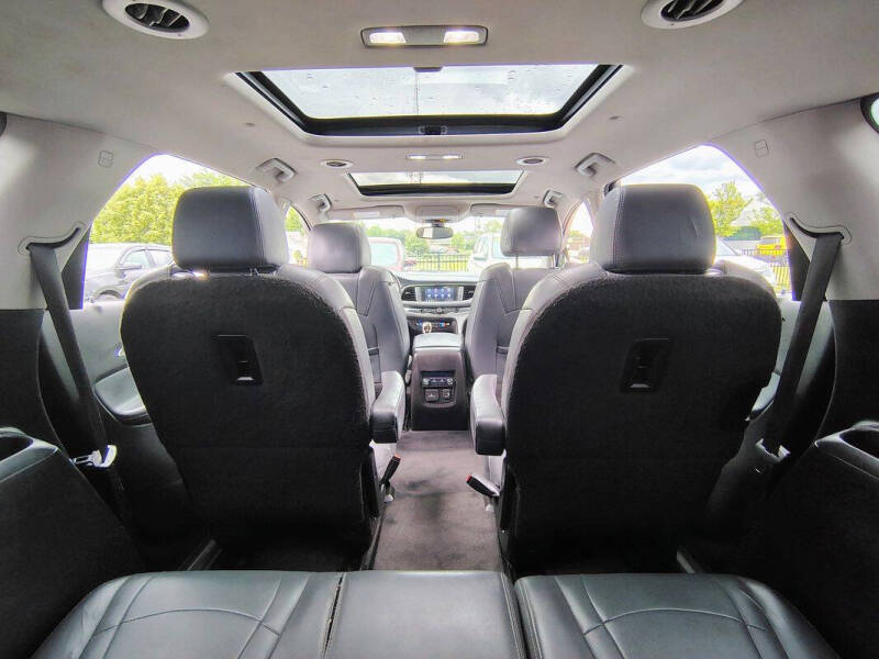 2020 Buick Enclave Essence