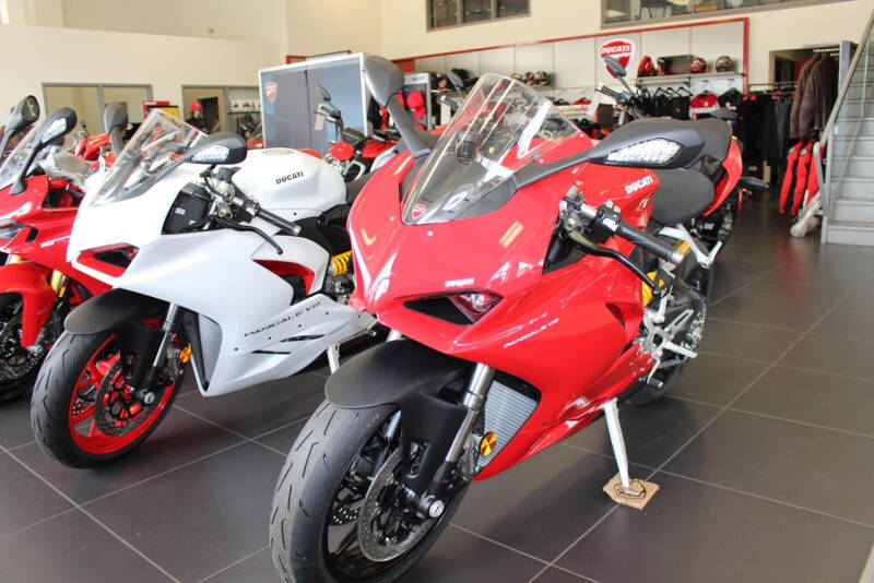 2025 Ducati Panigale V2