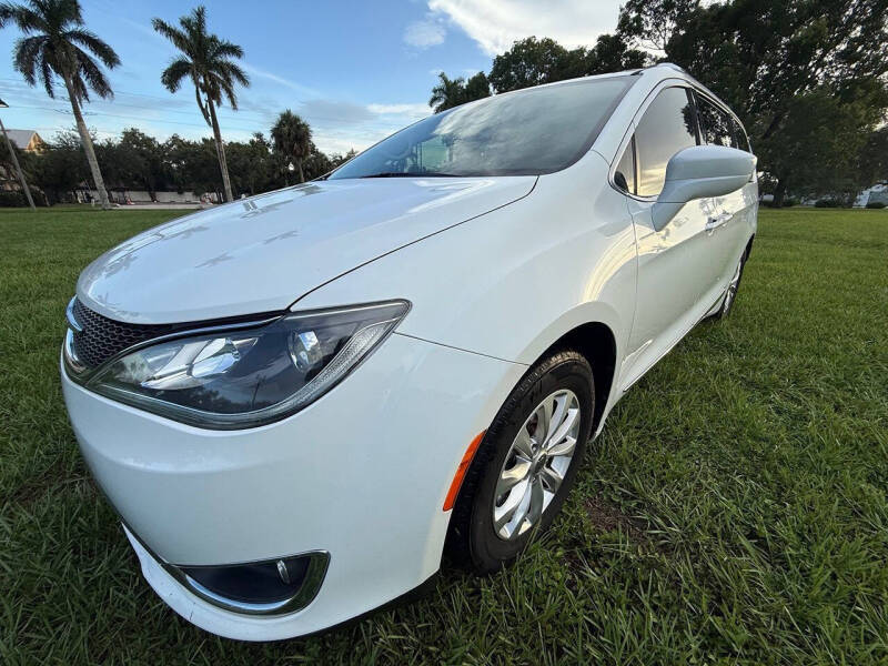 2018 Chrysler Pacifica Touring L