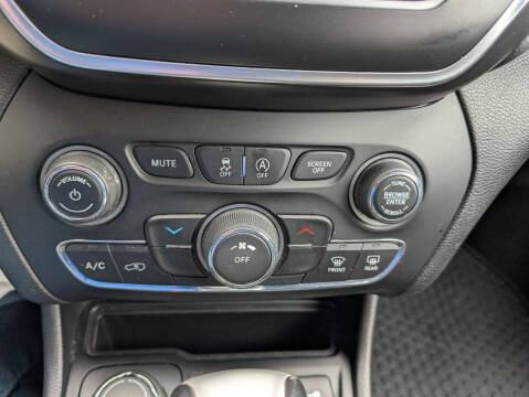 2020 Jeep Cherokee Upland