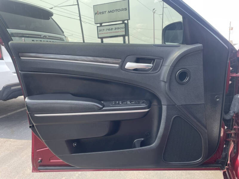 2020 Chrysler 300 Touring