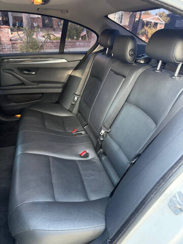 2013 BMW 5 Series 528i