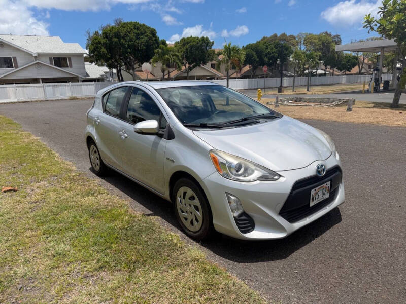 2016 Toyota Prius c Three