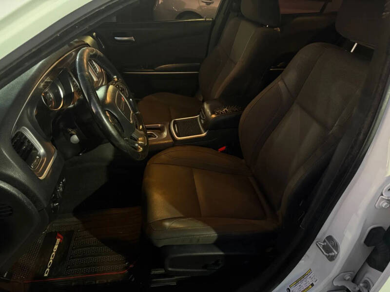 2019 Dodge Charger SXT