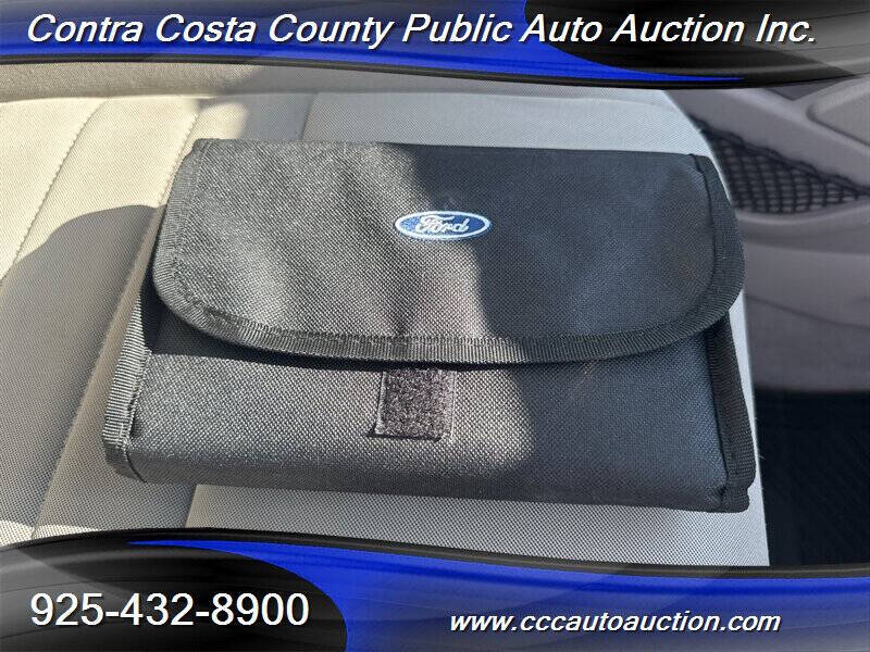 2015 Ford C-MAX Hybrid SE