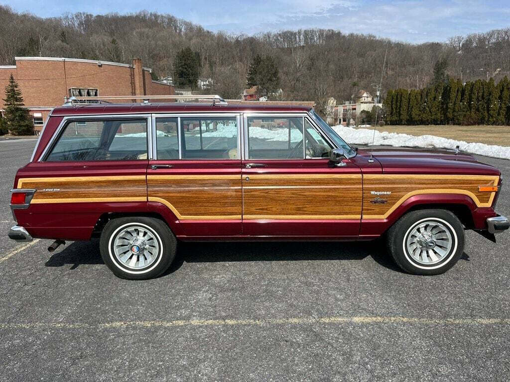 1981 Jeep Wagoneer 9