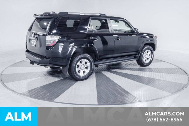 2024 Toyota 4Runner SR5