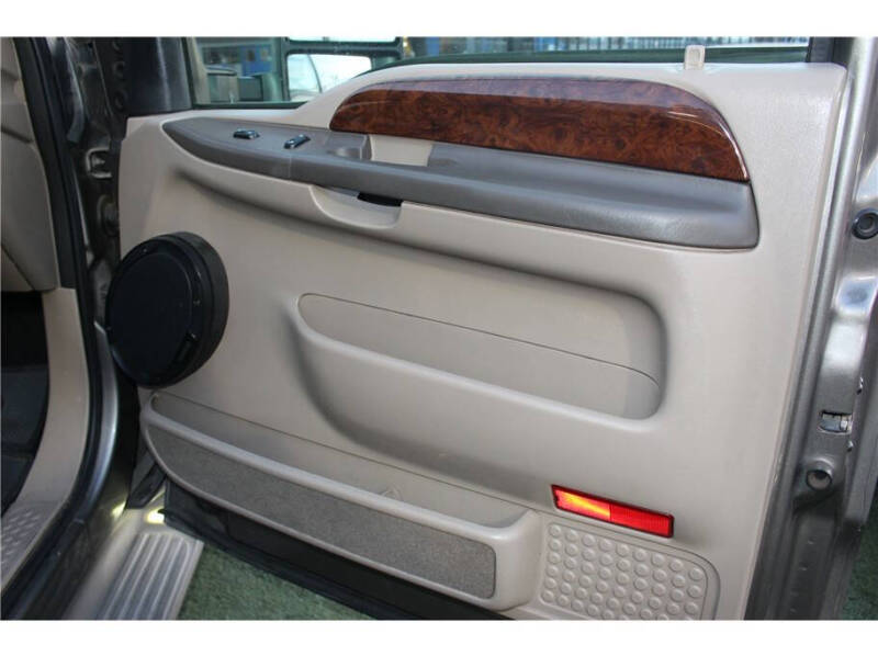 2004 Ford Excursion Limited