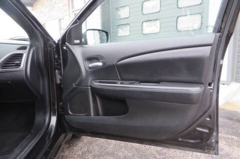 2013 Chrysler 200 Limited